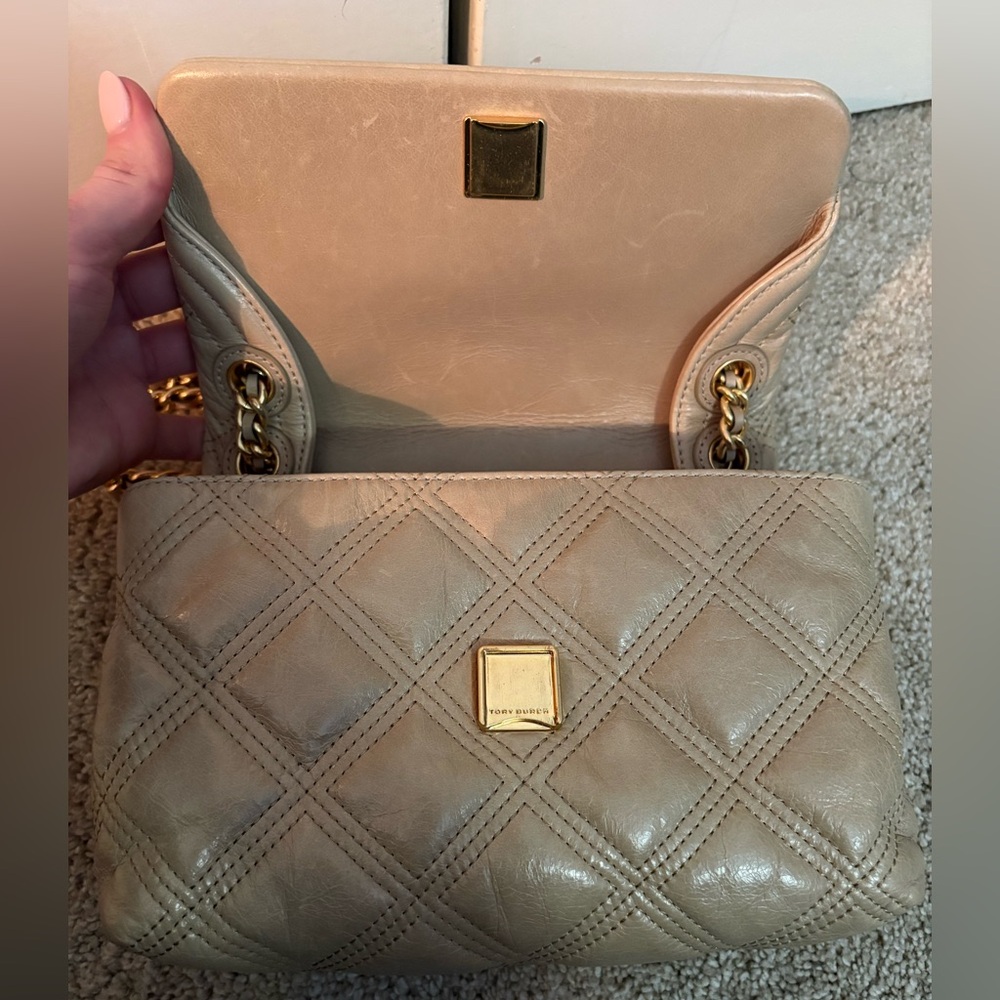 Fleming Soft Glazed Small Convertible Shoulder Bag - image 5